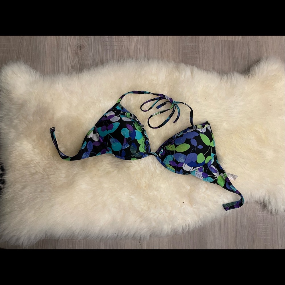 BAMBOO ISLAND. Bathing Suit Top.  CL/GR09